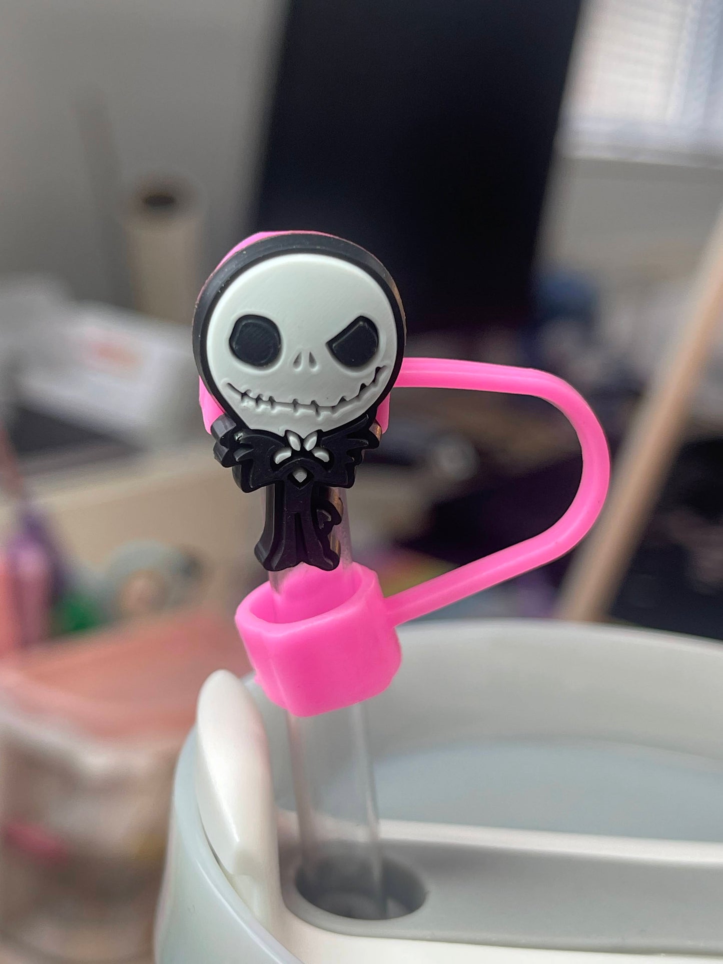 Character Straw topper cover for 40oz Quencher tumbler. Fits Stanley V1 and H2.0 and all Dupesupes